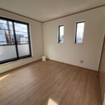 カースペース3台可! 駅徒歩10分の広々とした角地 画像9 カースペース3台可! 駅徒歩10分の広々とした角地 画像9