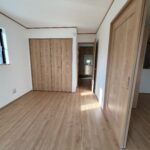 カースペース3台可! 駅徒歩10分の広々とした角地 画像8 カースペース3台可! 駅徒歩10分の広々とした角地 画像8