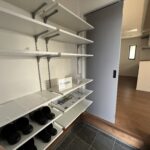 バイク等も入る土間付き玄関!セキュリティ充実新築戸建て 画像3 バイク等も入る土間付き玄関!セキュリティ充実新築戸建て 画像3